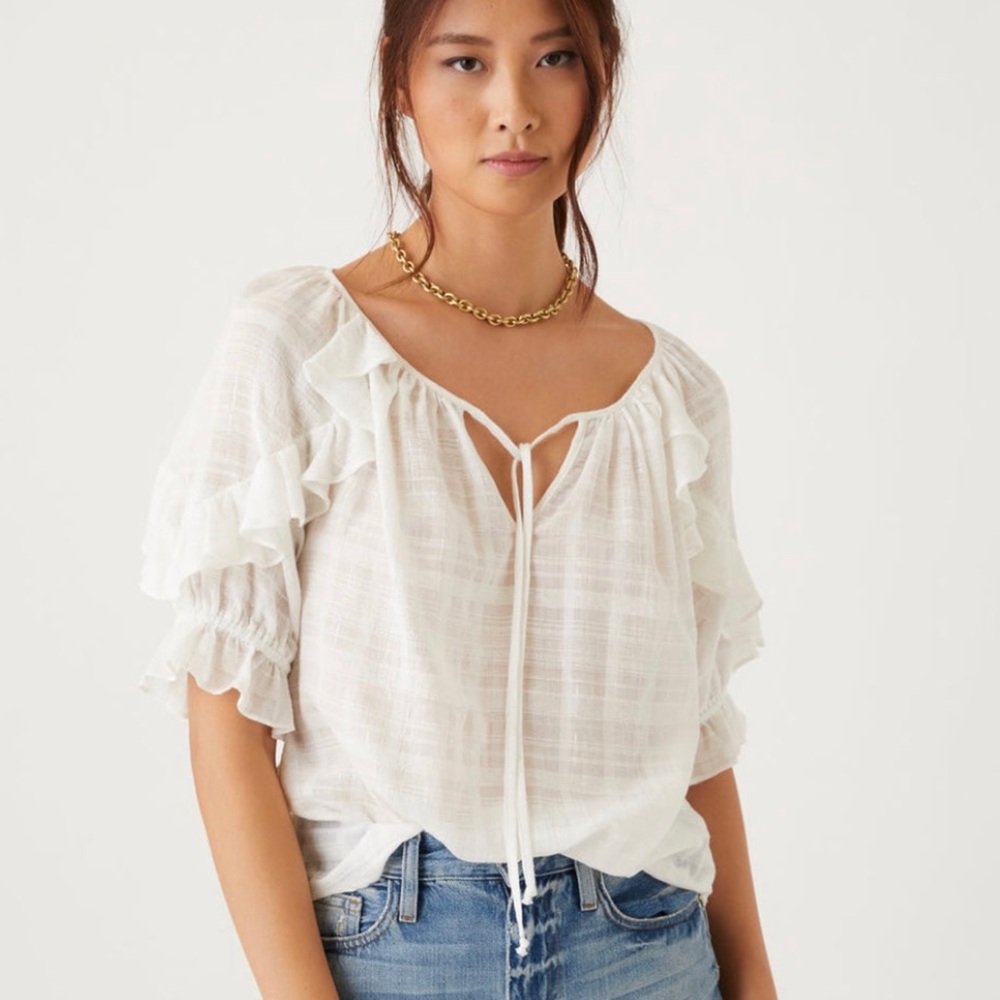 Fifteen Twenty Ruffled Top. NWT!